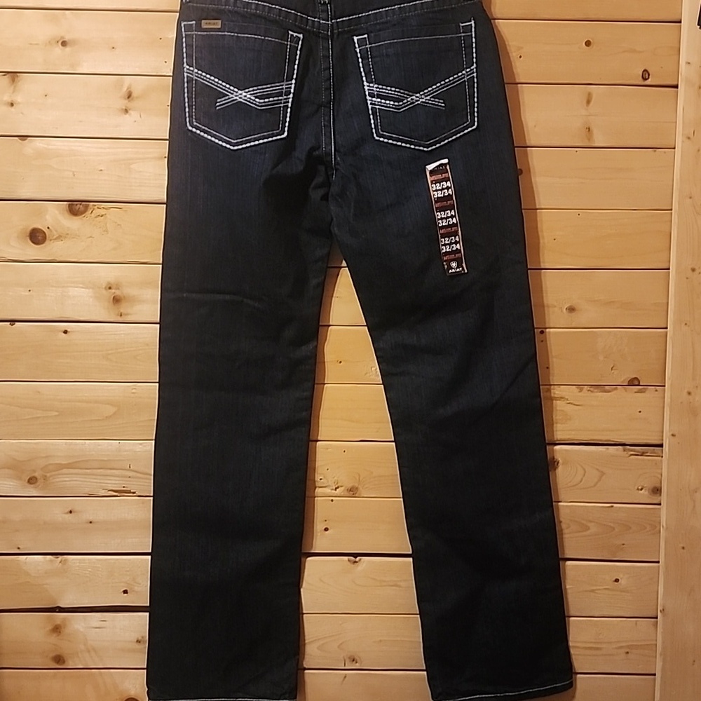 Mens Ariat M5 Low Rise Straight Jeans Size 32/34 NEW